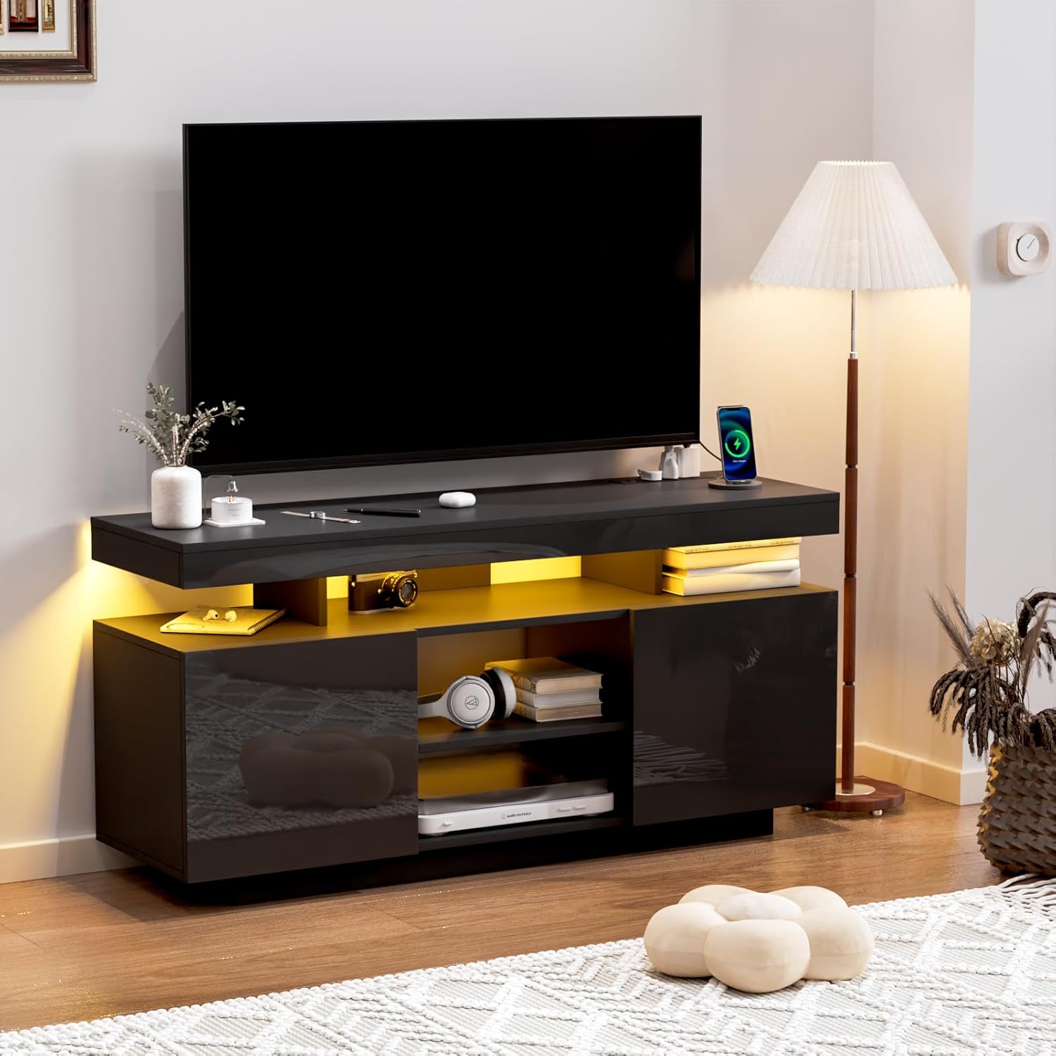 # حامل تلفزيون عصري مع منافذ ط - مراجعة Gaming Console Cabinet وسعره