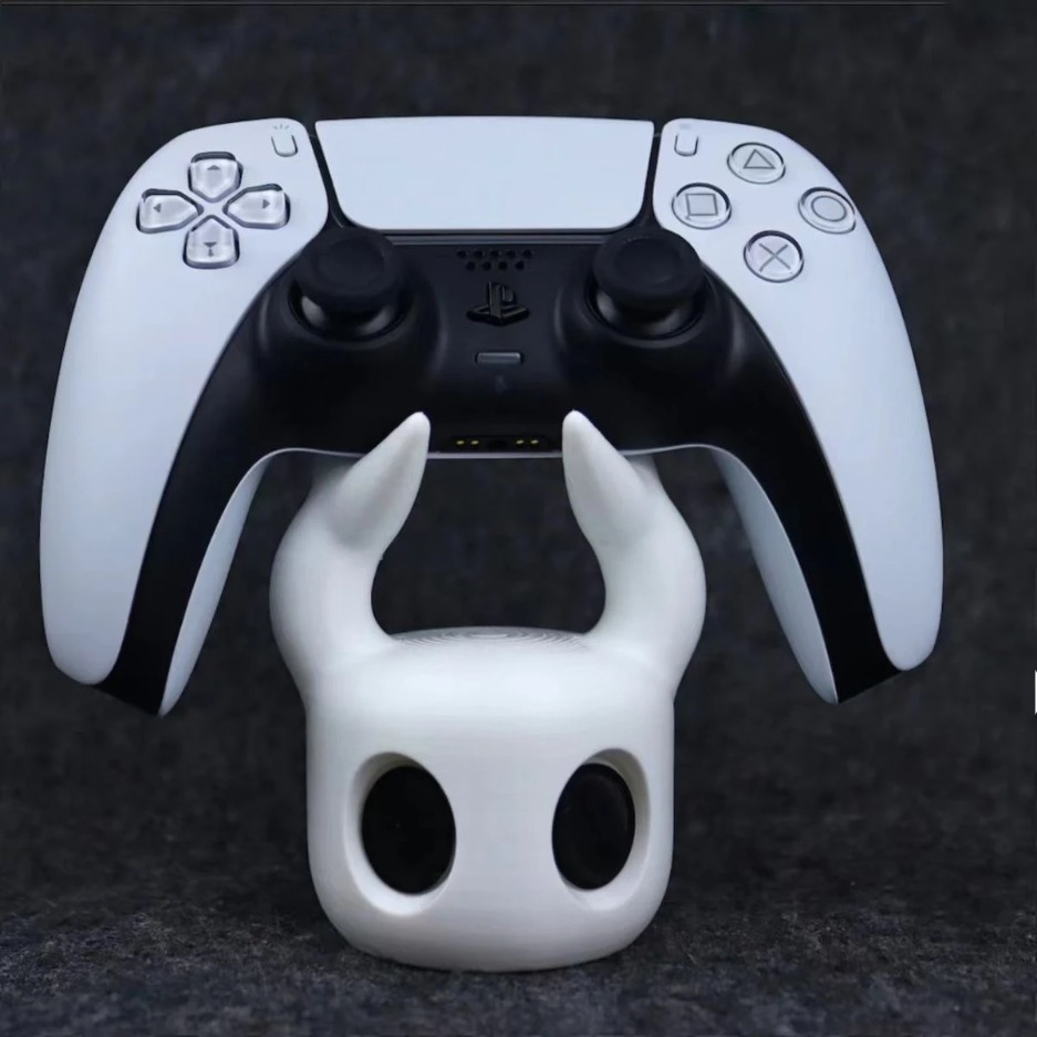حامل تحكم ألعاب بتصميم شبح كرت - مراجعة Gaming Console Free وسعره