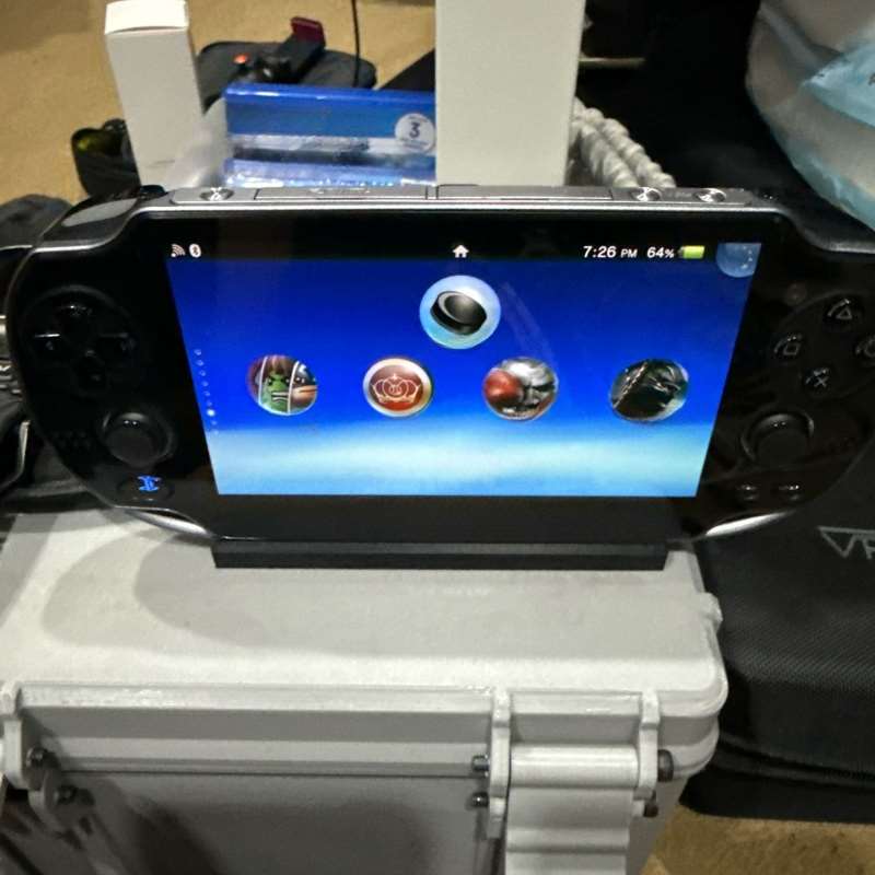 حامل وحدة تحكم الألعاب المحمول - مراجعة Handheld Gaming Console وسعره